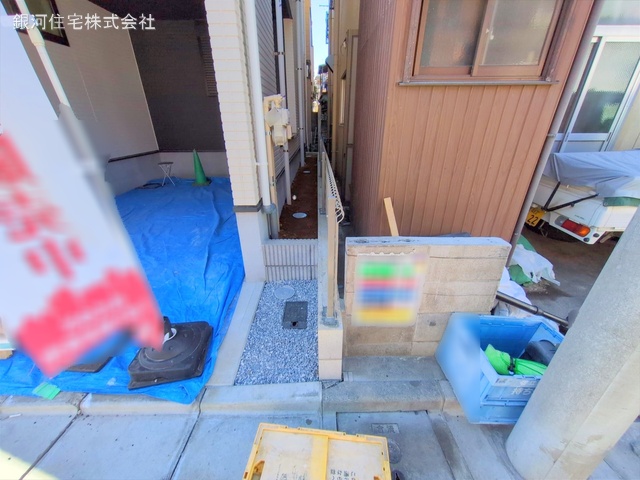 G00358521 東京都江戸川区南小岩２丁目 新築一戸建て 5588万円 土地面積63.53m² (約19.21坪) 建物面積108.92m² (約32.94坪) 間取り４ＬＤＫ 築年月2025年01月(築１年以内)【外観12】