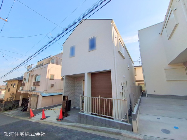 G00361044 神奈川県横浜市港南区大久保３丁目 新築一戸建て 4980万円 土地面積101.59m² (約30.73坪) 建物面積101.75m² (約30.77坪) 間取り３ＬＤＫ 築年月2025年03月(築１年以内)【外観14】