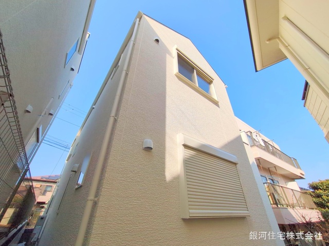 G00361044 神奈川県横浜市港南区大久保３丁目 新築一戸建て 4980万円 土地面積101.59m² (約30.73坪) 建物面積101.75m² (約30.77坪) 間取り３ＬＤＫ 築年月2025年03月(築１年以内)【外観15】