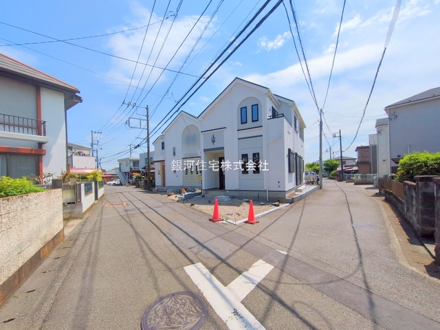 G00361077 神奈川県高座郡寒川町小谷３丁目 新築一戸建て 3380万円 土地面積100.35m² (約30.35坪) 建物面積99.37m² (約30.05坪) 間取り４ＬＤＫ 築年月2025年06月【外観6】