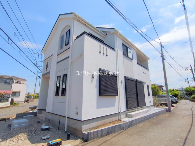 G00361077 神奈川県高座郡寒川町小谷３丁目 新築一戸建て 3380万円 土地面積100.35m² (約30.35坪) 建物面積99.37m² (約30.05坪) 間取り４ＬＤＫ 築年月2025年06月【外観14】