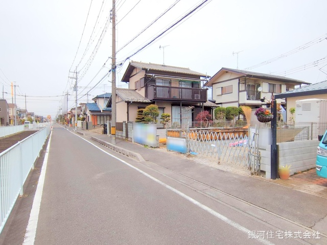 G00368207 埼玉県さいたま市西区大字中野林 新築一戸建て 3180万円 土地面積146.54m² (約44.32坪) 建物面積99.36m² (約30.05坪) 間取り４ＬＤＫ 築年月2025年06月【外観9】
