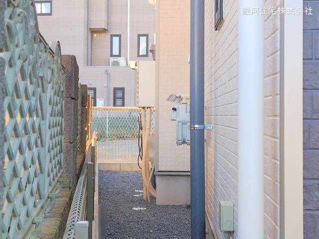 G00368208 千葉県船橋市三山６丁目 新築一戸建て 2890万円 土地面積107.74m² (約32.59坪) 建物面積97.71m² (約29.55坪) 間取り４ＬＤＫ 築年月2024年10月(築１年以内)【外観4】