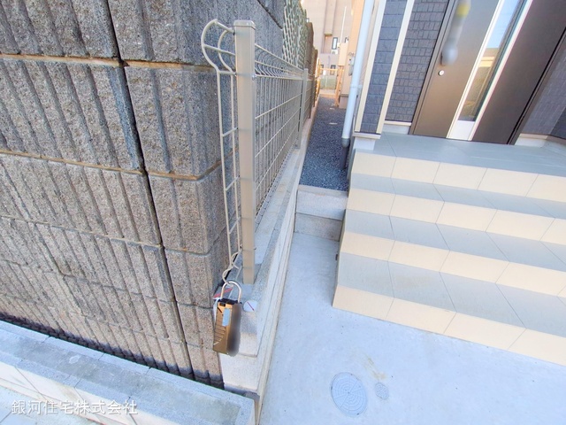 G00368208 千葉県船橋市三山６丁目 新築一戸建て 2890万円 土地面積107.74m² (約32.59坪) 建物面積97.71m² (約29.55坪) 間取り４ＬＤＫ 築年月2024年10月(築１年以内)【外観5】