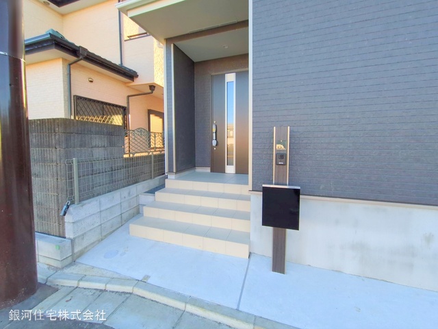G00368208 千葉県船橋市三山６丁目 新築一戸建て 2890万円 土地面積107.74m² (約32.59坪) 建物面積97.71m² (約29.55坪) 間取り４ＬＤＫ 築年月2024年10月(築１年以内)【外観7】
