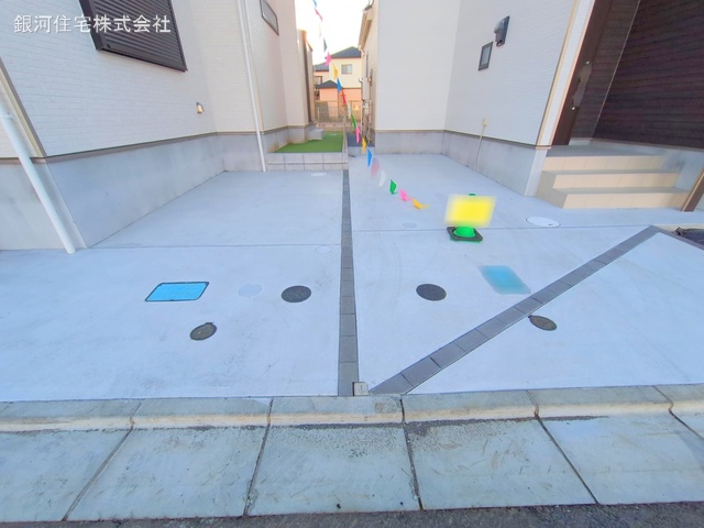 G00368208 千葉県船橋市三山６丁目 新築一戸建て 2890万円 土地面積107.74m² (約32.59坪) 建物面積97.71m² (約29.55坪) 間取り４ＬＤＫ 築年月2024年10月(築１年以内)【外観12】