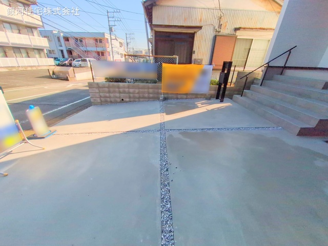 G00368218 神奈川県藤沢市石川５丁目 新築一戸建て 4780万円 土地面積141.47m² (約42.79坪) 建物面積112.20m² (約33.94坪) 間取り４ＬＤＫ 築年月2025年02月(築１年以内)【外観8】