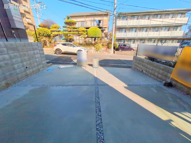 G00368218 神奈川県藤沢市石川５丁目 新築一戸建て 4780万円 土地面積141.47m² (約42.79坪) 建物面積112.20m² (約33.94坪) 間取り４ＬＤＫ 築年月2025年02月(築１年以内)【外観10】