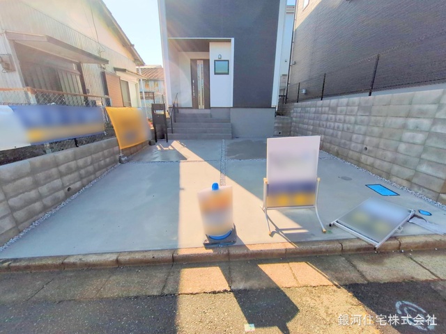 G00368218 神奈川県藤沢市石川５丁目 新築一戸建て 4780万円 土地面積141.47m² (約42.79坪) 建物面積112.20m² (約33.94坪) 間取り４ＬＤＫ 築年月2025年02月(築１年以内)【外観16】