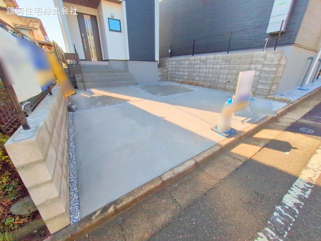 G00368218 神奈川県藤沢市石川５丁目 新築一戸建て 4780万円 土地面積141.47m² (約42.79坪) 建物面積112.20m² (約33.94坪) 間取り４ＬＤＫ 築年月2025年02月(築１年以内)【外観17】
