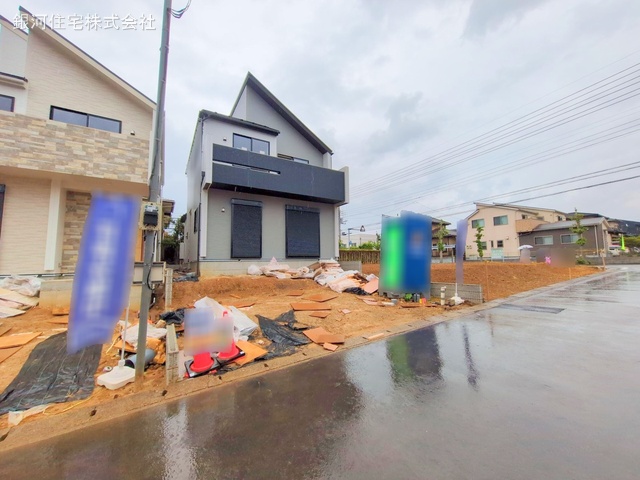 G00368237 千葉県四街道市旭ヶ丘４丁目 新築一戸建て 3180万円 土地面積124.74m² (約37.73坪) 建物面積100.19m² (約30.30坪) 間取り４ＬＤＫ 築年月2025年06月【外観2】