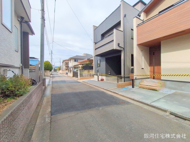 G00368250 埼玉県川越市旭町３丁目 新築一戸建て 3890万円 土地面積74.55m² (約22.55坪) 建物面積114.67m² (約34.68坪) 間取り４ＬＤＫ 築年月2025年02月(築１年以内)【外観3】