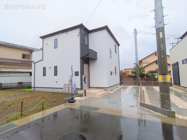 G00368261 神奈川県小田原市栢山 新築一戸建て 2499万円 土地面積120.92m² (約36.57坪) 建物面積99.15m² (約29.99坪) 間取り４ＬＤＫ 築年月2025年01月(築１年以内)【外観2】