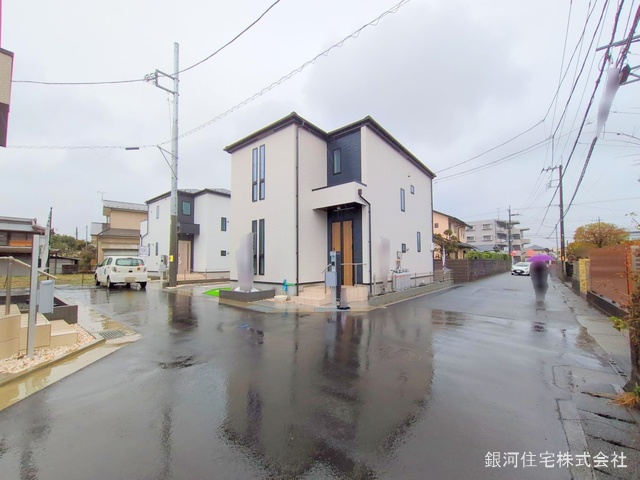 G00368261 神奈川県小田原市栢山 新築一戸建て 2499万円 土地面積120.92m² (約36.57坪) 建物面積99.15m² (約29.99坪) 間取り４ＬＤＫ 築年月2025年01月(築１年以内)【外観3】