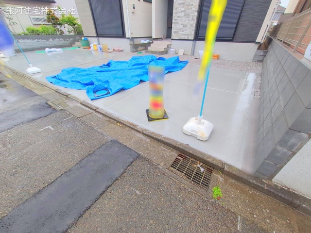G00368283 東京都府中市四谷３丁目 新築一戸建て 6090万円 土地面積140.67m² (約42.55坪) 建物面積104.98m² (約31.75坪) 間取り４ＬＤＫ 築年月2025年05月【外観4】