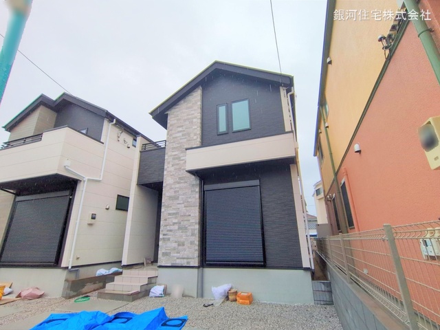 G00368283 東京都府中市四谷３丁目 新築一戸建て 6090万円 土地面積140.67m² (約42.55坪) 建物面積104.98m² (約31.75坪) 間取り４ＬＤＫ 築年月2025年05月【外観6】