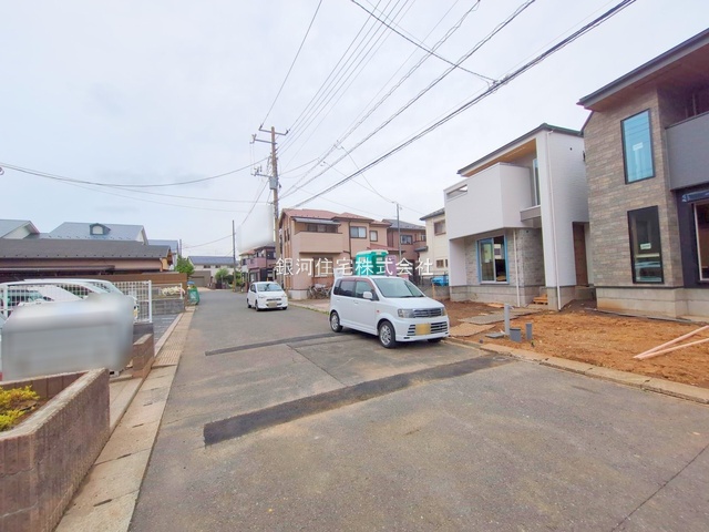 G00373474 千葉県船橋市薬円台３丁目 新築一戸建て 4440万円 土地面積110.00m² (約33.27坪) 建物面積106.59m² (約32.24坪) 間取り３ＳＬＤＫ 築年月2025年06月【外観3】