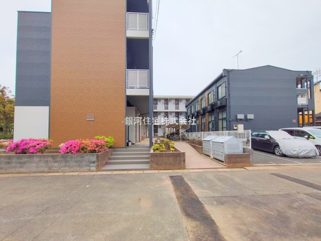 G00373475 千葉県船橋市薬円台３丁目 新築一戸建て 4390万円 土地面積110.00m² (約33.27坪) 建物面積101.02m² (約30.55坪) 間取り３ＳＬＤＫ 築年月2025年06月【外観9】