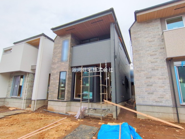 G00373475 千葉県船橋市薬円台３丁目 新築一戸建て 4390万円 土地面積110.00m² (約33.27坪) 建物面積101.02m² (約30.55坪) 間取り３ＳＬＤＫ 築年月2025年06月【外観15】