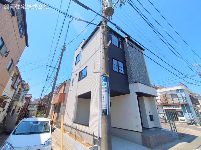 G00373511 埼玉県川口市芝下３丁目 新築一戸建て 4199万円 土地面積55.26m² (約16.71坪) 建物面積105.66m² (約31.96坪) 間取り３ＬＤＫ 築年月2025年04月(築１年以内)【外観2】