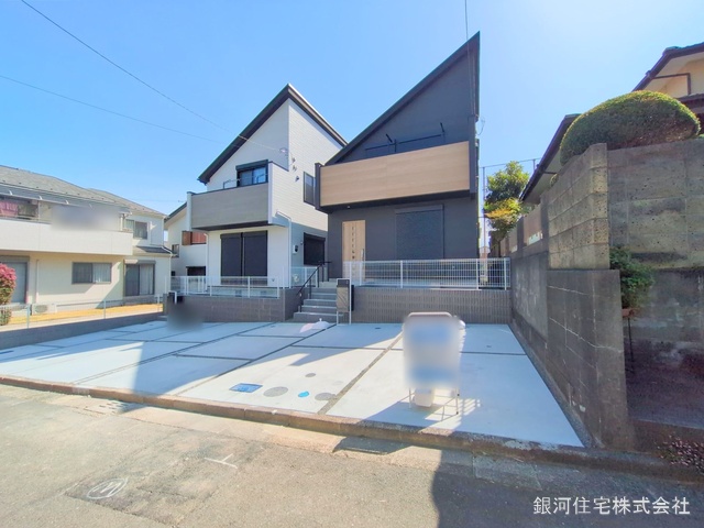G00373546 神奈川県横浜市戸塚区柏尾町 新築一戸建て 4980万円 土地面積125.51m² (約37.96坪) 建物面積96.05m² (約29.05坪) 間取り４ＬＤＫ 築年月2025年03月(築１年以内)【外観2】