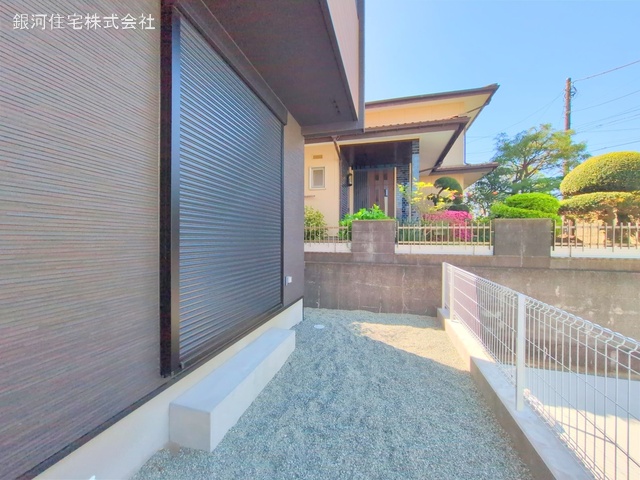 G00373546 神奈川県横浜市戸塚区柏尾町 新築一戸建て 4980万円 土地面積125.51m² (約37.96坪) 建物面積96.05m² (約29.05坪) 間取り４ＬＤＫ 築年月2025年03月(築１年以内)【外観4】