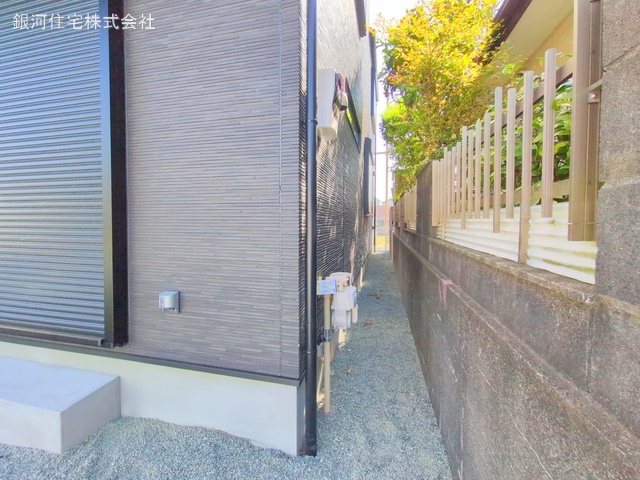 G00373546 神奈川県横浜市戸塚区柏尾町 新築一戸建て 4980万円 土地面積125.51m² (約37.96坪) 建物面積96.05m² (約29.05坪) 間取り４ＬＤＫ 築年月2025年03月(築１年以内)【外観5】