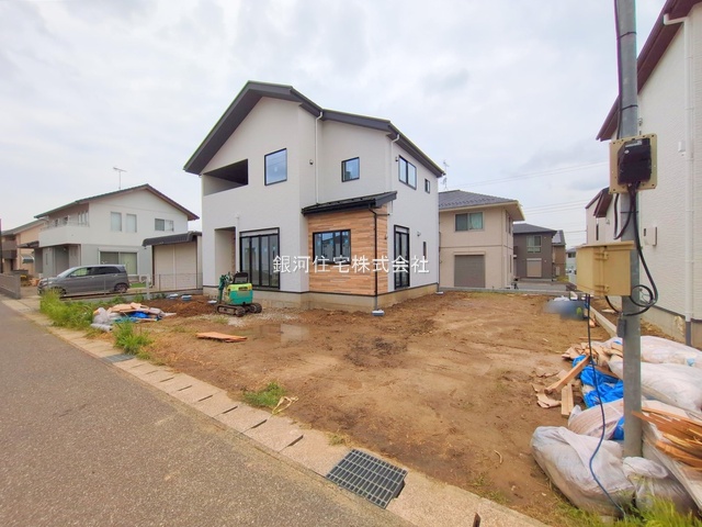 G00374751 千葉県木更津市羽鳥野５丁目 新築一戸建て 3899万円 土地面積217.82m² (約65.89坪) 建物面積112.79m² (約34.11坪) 間取り４ＬＤＫ 築年月2025年06月(築１年以内)【外観16】