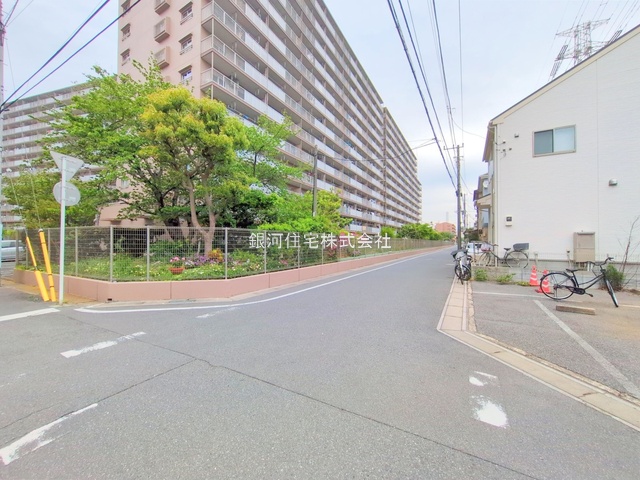G00374835 千葉県市川市幸２丁目 中古マンション 2680万円 専有面積62.86m² (約19.01坪) 間取り２ＬＤＫ 所在階12階 築年月1978年04月(築47年)【外観8】