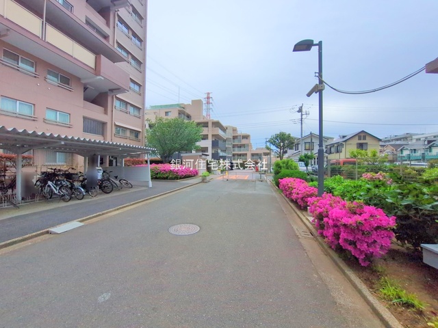 G00374835 千葉県市川市幸２丁目 中古マンション 2680万円 専有面積62.86m² (約19.01坪) 間取り２ＬＤＫ 所在階12階 築年月1978年04月(築47年)【外観10】