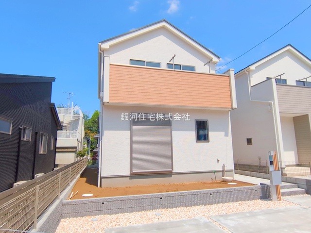 G00374836 千葉県市川市中国分５丁目 新築一戸建て 4880万円 土地面積156.52m² (約47.34坪) 建物面積99.37m² (約30.05坪) 間取り４ＬＤＫ 築年月2025年05月(築１年以内)【外観8】