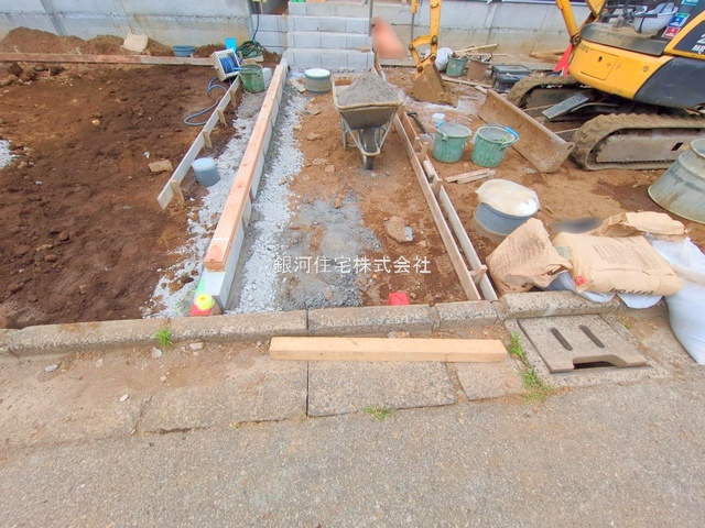G00374952 千葉県船橋市習志野２丁目 新築一戸建て 4099万円 土地面積118.71m² (約35.90坪) 建物面積105.92m² (約32.04坪) 間取り３ＳＬＤＫ 築年月2025年08月【外観4】
