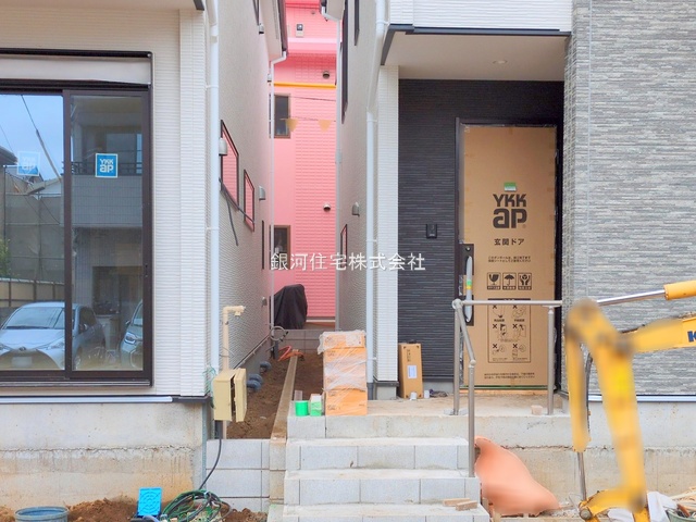 G00374952 千葉県船橋市習志野２丁目 新築一戸建て 4099万円 土地面積118.71m² (約35.90坪) 建物面積105.92m² (約32.04坪) 間取り３ＳＬＤＫ 築年月2025年08月【外観12】