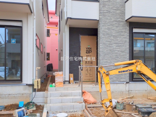 G00374952 千葉県船橋市習志野２丁目 新築一戸建て 4099万円 土地面積118.71m² (約35.90坪) 建物面積105.92m² (約32.04坪) 間取り３ＳＬＤＫ 築年月2025年08月【外観14】