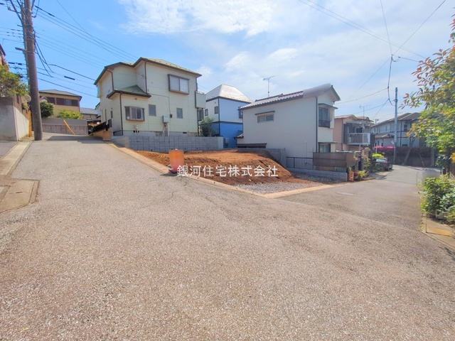 G00375060 千葉県松戸市六高台西 新築一戸建て 3180万円 土地面積115.48m² (約34.93坪) 建物面積96.05m² (約29.05坪) 間取り３ＬＤＫ 築年月2025年09月【外観9】