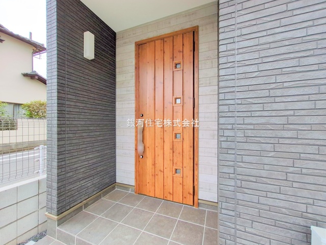 G00375247 千葉県船橋市丸山３丁目 新築一戸建て 3480万円 土地面積95.11m² (約28.77坪) 建物面積92.74m² (約28.05坪) 間取り３ＬＤＫ 築年月2025年03月(築１年以内)【外観10】