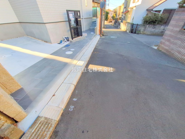 G00376434 千葉県松戸市六高台西 中古一戸建て 4690万円 土地面積120.56m² (約36.46坪) 建物面積108.20m² (約32.73坪) 間取り４ＬＤＫ 築年月2024年06月(築1年)【外観4】