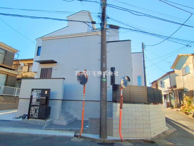 G00376434 千葉県松戸市六高台西 中古一戸建て 4690万円 土地面積120.56m² (約36.46坪) 建物面積108.20m² (約32.73坪) 間取り４ＬＤＫ 築年月2024年06月(築1年)【外観8】