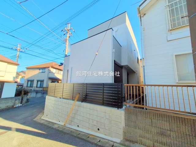 G00376434 千葉県松戸市六高台西 中古一戸建て 4690万円 土地面積120.56m² (約36.46坪) 建物面積108.20m² (約32.73坪) 間取り４ＬＤＫ 築年月2024年06月(築1年)【外観10】