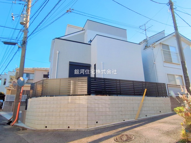 G00376434 千葉県松戸市六高台西 中古一戸建て 4690万円 土地面積120.56m² (約36.46坪) 建物面積108.20m² (約32.73坪) 間取り４ＬＤＫ 築年月2024年06月(築1年)【外観11】
