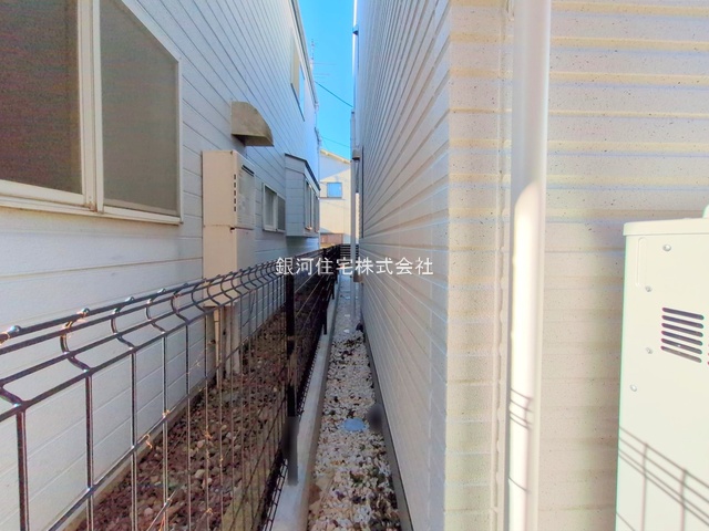 G00376434 千葉県松戸市六高台西 中古一戸建て 4690万円 土地面積120.56m² (約36.46坪) 建物面積108.20m² (約32.73坪) 間取り４ＬＤＫ 築年月2024年06月(築1年)【外観14】