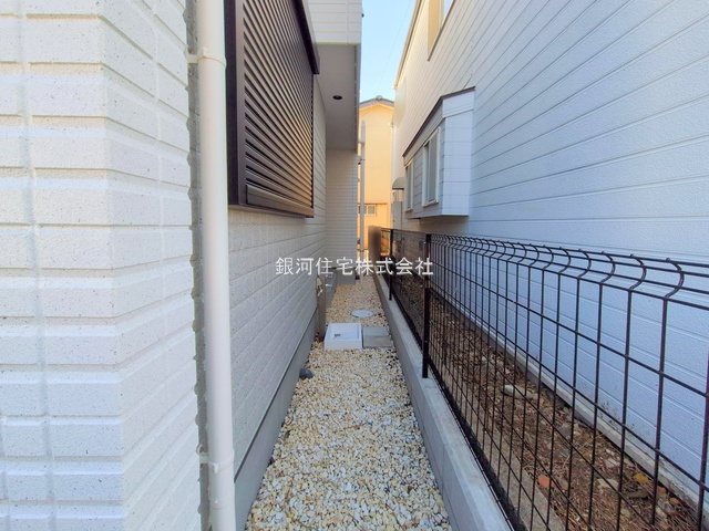 G00376434 千葉県松戸市六高台西 中古一戸建て 4690万円 土地面積120.56m² (約36.46坪) 建物面積108.20m² (約32.73坪) 間取り４ＬＤＫ 築年月2024年06月(築1年)【外観15】