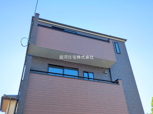 G00376450 埼玉県志木市柏町５丁目 新築一戸建て 4790万円 土地面積86.62m² (約26.20坪) 建物面積101.02m² (約30.55坪) 間取り３ＳＬＤＫ 築年月2025年07月(築１年以内)【外観18】