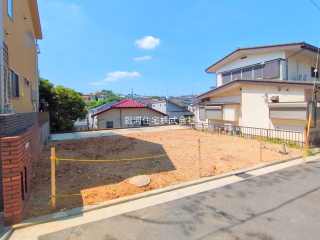 G00378114 神奈川県横浜市港北区日吉本町６丁目 新築一戸建て 7980万円 土地面積128.79m² (約38.95坪) 建物面積97.80m² (約29.58坪) 間取り４ＬＤＫ 築年月2025年10月【外観5】