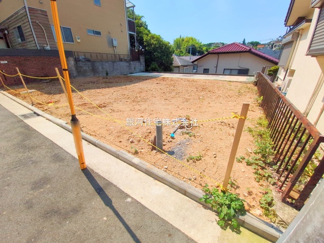 G00378114 神奈川県横浜市港北区日吉本町６丁目 新築一戸建て 7980万円 土地面積128.79m² (約38.95坪) 建物面積97.80m² (約29.58坪) 間取り４ＬＤＫ 築年月2025年10月【外観8】