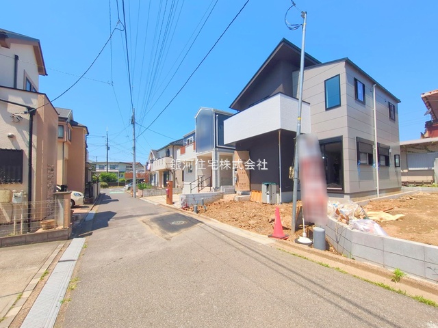 G00378118 千葉県船橋市西習志野１丁目 新築一戸建て 4280万円 土地面積92.05m² (約27.84坪) 建物面積90.61m² (約27.40坪) 間取り３ＳＬＤＫ 築年月2025年07月(築１年以内)【外観3】