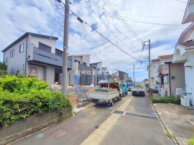 G00378123 神奈川県平塚市入野 新築一戸建て 3680万円 土地面積135.81m² (約41.08坪) 建物面積99.98m² (約30.24坪) 間取り４ＬＤＫ 築年月2025年08月【外観3】