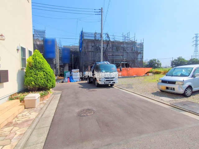 G00378127 神奈川県平塚市入野 新築一戸建て 3380万円 土地面積135.82m² (約41.08坪) 建物面積101.09m² (約30.57坪) 間取り４ＬＤＫ 築年月2025年08月【外観8】
