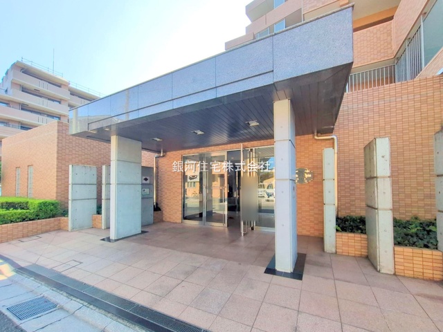 G00378143 埼玉県川口市元郷１丁目 中古マンション 4199万円 専有面積68.59m² (約20.74坪) 間取り３ＬＤＫ 所在階2階 築年月2002年07月(築23年)【外観3】