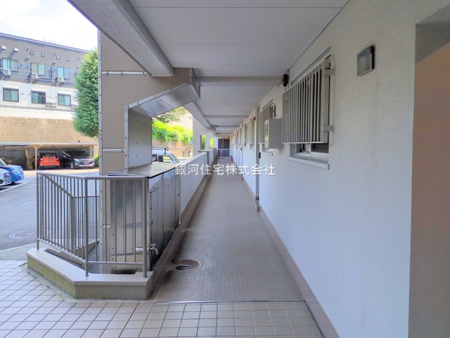 G00378145 神奈川県横浜市港北区下田町１丁目 中古マンション 3390万円 専有面積63.46m² (約19.19坪) 間取り３ＬＤＫ 所在階4階 築年月1969年06月(築56年)【外観6】